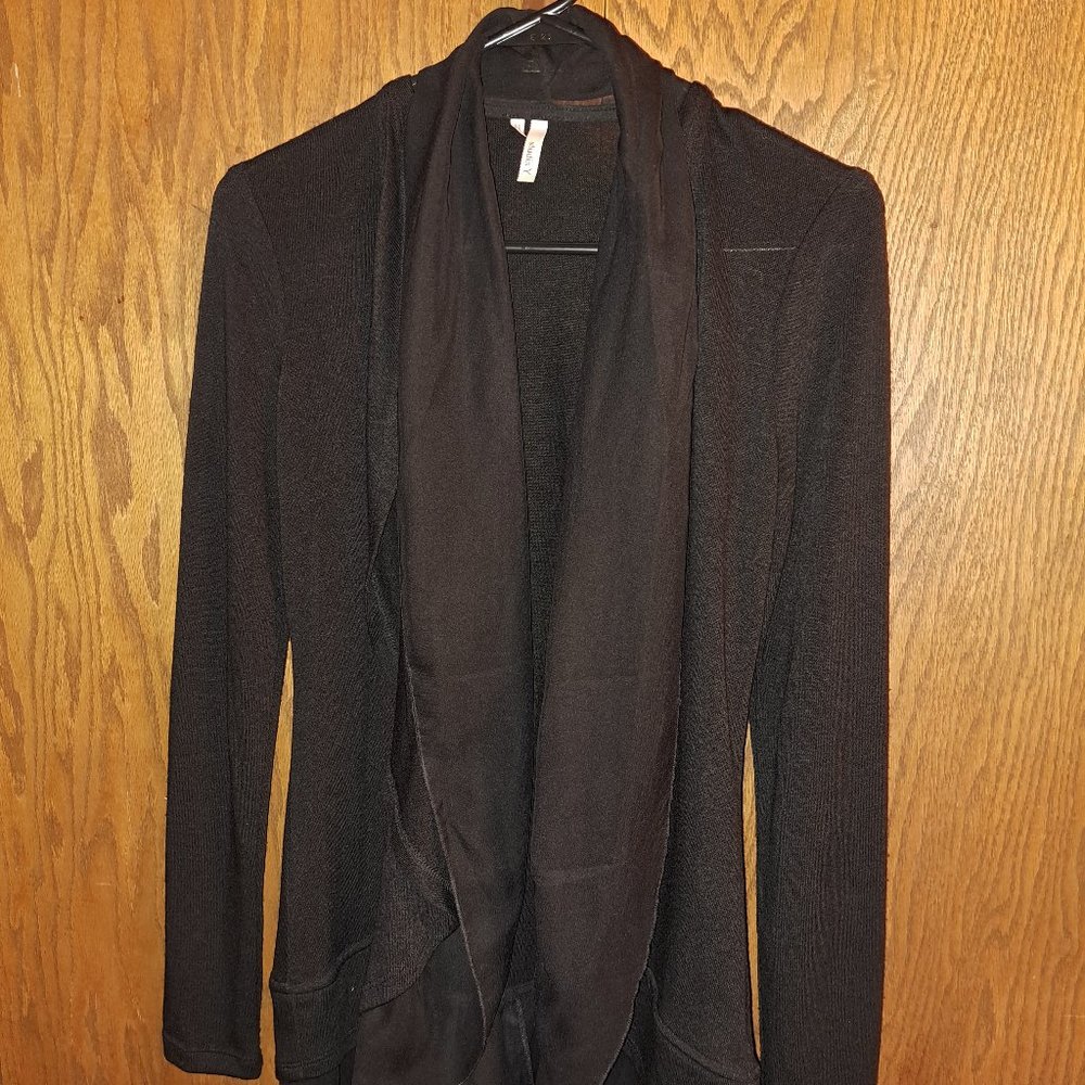 Studio Y Black Open Cardigan XS size